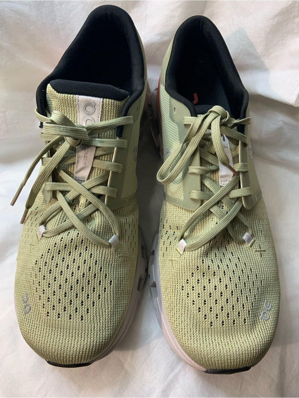 On Running Men’s Pale Green Breathable Lace-Up Running Shoes